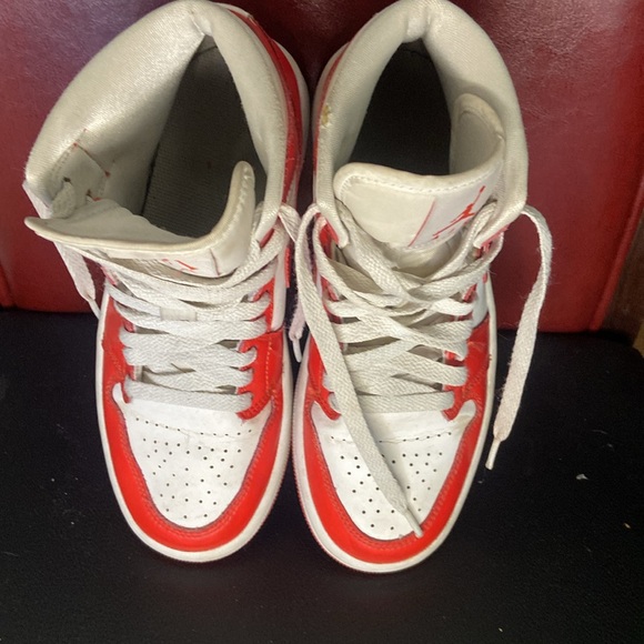 Nike Air Jordan - Red - Picture 6 of 7